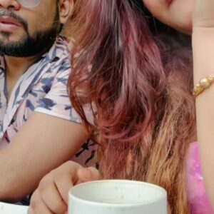 Aneek Dhar Instagram - Respect is big thing. Realised today at breakfast 🤪😅😂🤣 @starbucksindia @debaleenadhar #AneekDhar #FunnyShorts #HusbandWife #Comedy #Reels