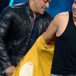 Aneek Dhar Instagram - Celebrating 5 years of this magical moment of my life with one & only bhai @beingsalmankhan 🔥❤️ Ever grateful to @zeetv #srgmp for this 😇
.
.
#AneekDhar #SalmanKhan #OOjaanejaana
