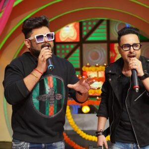 Aneek Dhar Instagram - আজ থাকছি @zeebanglaofficial #Didino1 এ special জেলার সেরা Grand Finale episode এ । দেখতে ভুলবেন না , ঠিক রাত 8:30 pm
•
#emonchatterjee #didino1 #aneekdhar #rachanabanerjee #insta #instagram #instapost #grandfinale #specialepisode #indianidol #saregamapa