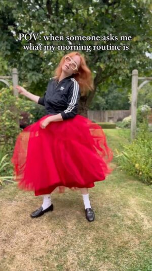 Angela Scanlon Instagram - Seriously though!! It’s one of the questions I’m asked the most on here. Would you want to see more skincare/beauty stuff in general? If so, WHAT? General rituals/routines? Masks? Basic looks? Favourite products?  Let me know 👇🏻🧴🛁 💄