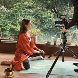 Angelina Danilova Instagram - and that was all Tuesday. 🌼

사진 고마워요 @yenyogastory 🌳