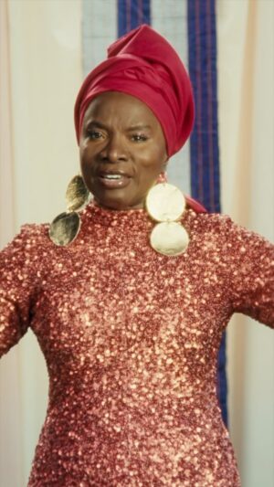 Angélique Kidjo Instagram - Here we are: I’m happy to finally share with you my new single “Sunlight To My Soul”! ☀️

Now available at the link in bio. 🔗

I’m feeling grateful for the amazing collaboration we had with @dianewarren, the @sowetogospelchoirlive @amenviana and @iamshizzi: the result is beyond my expectations 🙏🏿 This song is perfect for listening to this summer, I hope you’re going to like it as much as I do!

Single Cover : @erwanblaszka 
Style : @imane_ayissi
Director : @pierre_saba 

#angeliquekidjo #newmusic #newmusicfriday #popmusic