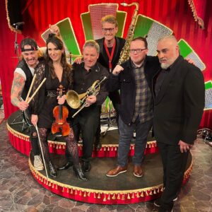 Angelo Kelly Instagram - I had a great time in Vienna doing some Promotional work for my album „Grace“. Now I’m on my way to Germany for a full week of Promo.