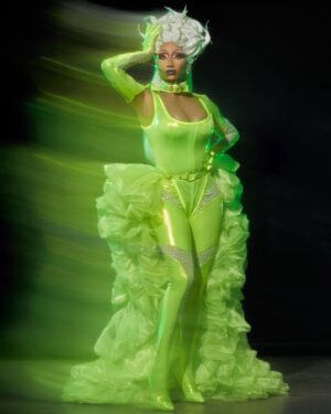 Angeria Paris VanMicheals Instagram - Supernova 🌟💚🌟

Look: @howiebofficial 
Hair: @hair_by_koji_ichikawa 
Photos: @ericrichardmagnussen