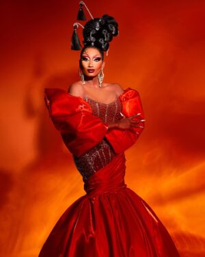 Angeria Paris VanMicheals Instagram - 31 years around the sun 🔥

It’s my Birthday!!!! Enjoy these beautiful pictures photographed by the amazing @ericrichardmagnussen!! Dress by @jeffreykellydesigns and hair by @edwardsizzahands2.0