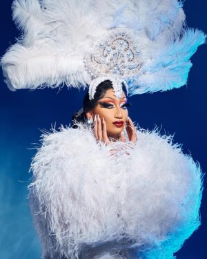 Angeria Paris VanMicheals Instagram - Diamonds & Pearls 💎

Gown: @vee.monique 
Headdress and coat: @fantasyfeathersnyc 
Hair: @_hairwitch 
Photos: @ericrichardmagnussen