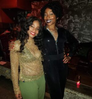 Anika Noni Rose Instagram - I haven’t known what to say. I hate this.

This first pic isn’t where we met, it’s where we solidified. We played sisters, and realized we actually looked alike. There are many pics with us having the same facial expressions or body position, unplanned. 
We realized pulling out of the set parking lot one night that we had the same car in different colors. 

Our roots were from the same city, and we decided we were probably cousins. Doesn’t matter if we were or not- we had decided. 

We called each other the Wondertwins. We talked about deep life things, and real silly stuff. I taught her how everybody looks like an animal. She didn’t believe it- till she did. 

A beautiful singer, a sensitive spirit, an art lover, a polyglot, a talented actor. She was well read, well traveled, and  a bad-ass cook. She was brave. 

We riffed off of each other and laughed until we cried. 
She was a singular being.
She was the Jolly Green Giant to my sprout. 

She was kind and funny and smart and full of depth and love. And like a true Virgo, she had things she’d never tell. Including this illness. 

I will miss you so much Erica. This was shocking and awful, but you did it (as usual) your way. 

Fly high. I love you. 

Erica Ash 
Sept. 19, 1977-July 28, 2024

🧡🕊️🙏🏽

#EricaAsh