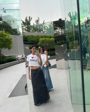 Aniporn Chalermburanawong Instagram - 👭🌤️💕