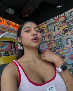 Anjana Mohan Instagram - #pink #pretty  #girl  #cute #hot #beauty