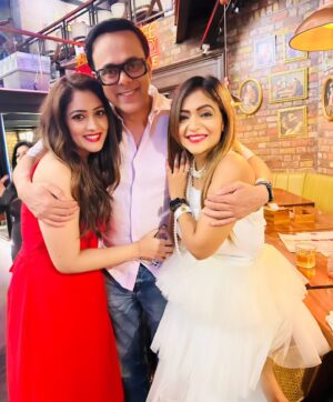 Anju Jadhav Instagram - It's all about celebration night🎂🥰😘🎉🎈 
@hatsoffproduction
@sonysab