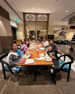 Ankita Bhattacharyya Instagram - Family Time in ITC ❤️❤️
Outfit - @youstafashion