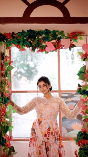 Ankita Mallick Instagram - Life’s good in pink 🎀💖

#instareels #reelsinstagram #ootd #explore