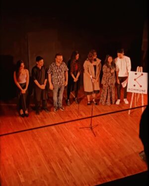 Ankita Shrivastav Instagram - Made my debut at @kommuneity All Stars. It was such an honour! Told a fun story and had a great time listening to some amazing stories, poetry, and music by the best @shrutivyas1 @_megharao @roshan1970  @amolparashar @utsavijhamusic & hosted by the super @rutwicked I laughed, cried, and was just bowled over — it was so beautiful. ❤️

Thank you @prcinspirations for all the work and feedback! And thank you @roshan1970 for giving me the opportunity to tell stories on this wonderful platform. Such evenings make life better! 

Dolled up in a @gajra.gang @nykaafashion outfit for the evening. Thank you for making me look so good! ❤️