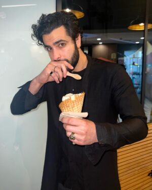 Ankur Rathee Instagram - Art & Ice Cream
__________
So many incredible artists showcased at @rajivmenoncontemporary but couldn’t include all of them here so go check it out for yourself!