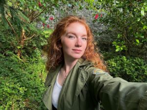 Annalise Basso Instagram - bean tuaithe
“countrywoman”