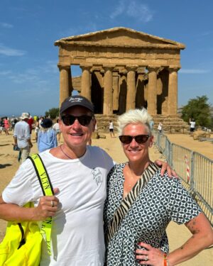 Anne Burrell Instagram - Just a MAGICAL time in the Valley of Temples!! #theclaxtons #ilovewhatido #luckygirl #sicily @stuartclaxton stuartclaxton @carsonkressley