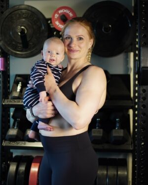 Anníe Mist Þórisdóttir Instagram - I can’t believe  it has been 3 months ❤️ 

Body - gradually recovering, what is taking the longest to recover are my abdominals, but that was the same last time around.  Like last time my body is not the same and it won’t be.  I am just gaining more control over it week by week ❤️‍🩹

Training - I am lifting! (not snatches because my c-section scar does not like to get hit 😅) I am running and more and more gymnastics are being added in. 

Atlas - thriving!! 

Life - is BUSY, amazing, hard (sometimes), beautiful, stressful, FULL OF LOVE ❤️

#mom #strong #recovering #grateful #enjoylife #training #crossfit #tyrathlete