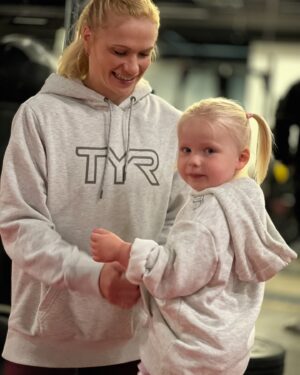Anníe Mist Þórisdóttir Instagram - Thank you for making me a mom ❤️ 4 Years Old! 

One of the most incredible things about being a mom is experiencing things AGAIN - through the eyes of your child. The unfiltered joy, the raw emotions and laughter. For a 4 year old, most days is an ADVENTURE and I am forever grateful that I get to go on these adventures with YOU, my FREYJA. 

#enjoylife #grateful