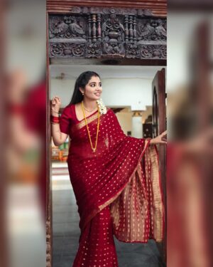 Anshita Akbarsha Instagram - Wearing My Ummi’s 24 Years Old Saree✨This Saree Has Many Memories And Stories 🤍✨🧿
@dhulkargulami 
#momssaree #memories #happy #love #momlife #mom #beautiful #smile #bepositive #behappy