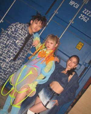 Anson Chan Instagram - thank you CHILL CLUB @viutv for the invite to perform “CALL ME ( Late At Night ), Pt.2” live for the 1st time📱🌙 and the opportunity to share the stage with all these wonderful artists and dance crews ⚡️#CALLME 

Look: @fendi
Acc: @adult0joven
Shoes: @timberlandhongkong
Hair : @derelihair @xenter.hk
Make up : @jennyshih_
Styling : @yoyokwans
