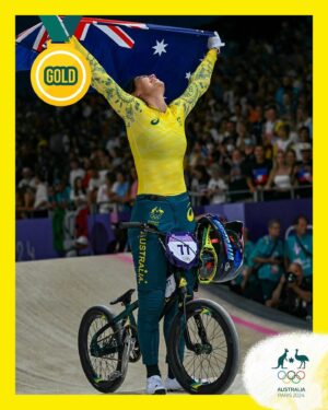 Anthony Albanese Instagram - These Aussie champions keep striking Gold! Congratulations to Saya Sakakibara 🚴🥇, Kaylee McKeown 🏊‍♀️🥇, and Cam McEvoy 🏊🥇.