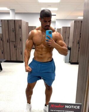 Anthony Bowens Instagram - Blood and Guts ready. See you all Wednesday night🩸#aewdynamite #nofilter