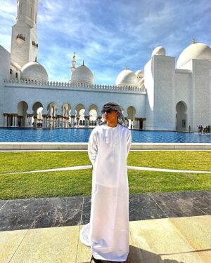 Anthony Flores Instagram - 🇦🇪 ❤️