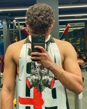 Anthony Flores Instagram - 🐷 season!