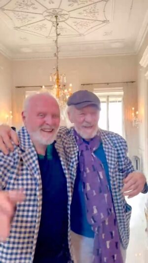 Anthony Hopkins Instagram - Today I celebrate my dear friend, Ian and his unbreakable spirit… I love this man. 
“We both have our Gucci on...”🕺🏻🕺🏻
Thank you, Salma ❤️
@ianmckellen @salmahayek @gucci