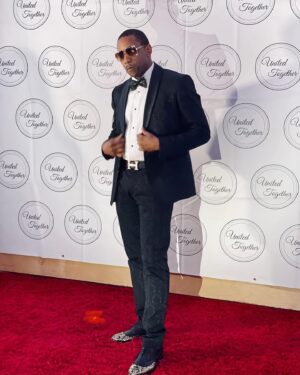 Anthony Knight Instagram - Show up and show out on the #redcarpet #lafw23runwaymodel 
#Lafw2023 #bestversionofme #model #runway #runwayshow #california #losangeles #fyp #exploremore #modellife special thanks to @farhanmch @unitedtfs  Photos camera 📸 by @its.abrahammm