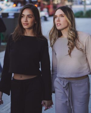 Antigoni Neophytou Instagram - 👩🏻 👩🏼 @gratitude_gr