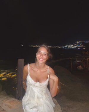 Antigoni Neophytou Instagram - 🌴
