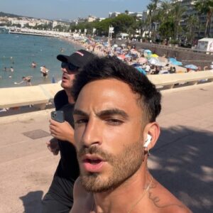 Antoine Goretti Instagram - Looking for love in Cannes dump 🫶🏼✨