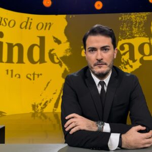 Antonino Monteleone Instagram - «Al giudice occorre più coraggio ad essere giusto apparendo ingiusto, che ad essere ingiusto apparendo giusto».
Lo diceva Piero Calamandrei ed è un insegnamento sempre attuale!

Ieri sera un milione di persone hanno deciso di affrontare la visione di un racconto complesso, ma necessario.

Davanti alla telecamera avete visto me, ma dietro ogni lavoro importante si muovono  tante persone senza le quali non sarebbe possibile.
Alcune le vedete qui. Altre no.
A tutte sono grato e riconoscente. 

Così come tanta è la gratitudine per voi che ci avete seguito in tantissimi con Le Iene presentano: INSIDE.
Italia 1 ieri sera ha primeggiato nell’informazione. Soprattutto tra i più giovani.

Ora un po’ di riposo e ci rivediamo presto! ❤️

#leiene #inside @redazioneiene