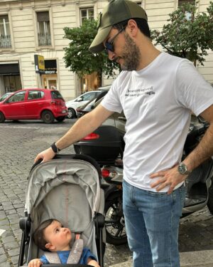 Antonino Monteleone Instagram - la parte più bella di me compie un anno 😍

scorri fino alla fine questo carosello da DILF LIFE 😂 per capire perché dicono che mi somigli un po’ 😇😎

Auguri Edoardo amore mio 😍