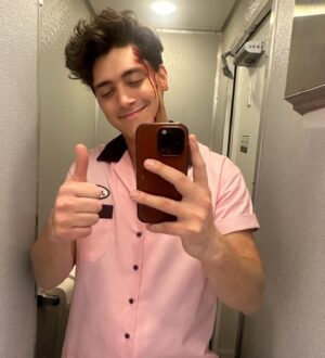 Antonio Cipriano Instagram - a rough finale for johnny to say the least 😅 

BUT 

ALL EPS OF #PLLSUMMERSCHOOL ARE STREAMING NOW!!!! 

had the most amazing time working on this show and hope you’ve all had an even better time watching ❤️🌹