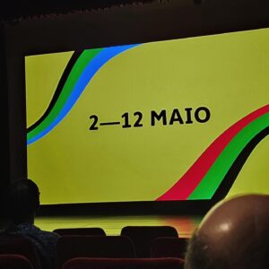 Antonio Villeroy Instagram - O @festin_festival está acontecendo no meu bairro, a freguesia de Benfica no @cineteatroturim 

Hoje tive a felicidade de assistir o filme "Porto Príncipe" cuja a trilha sonora é de um dos grandes compositores da nossa música a viver em Portugal. Assim reencontrei meu velho amigo @antoniovilleroy 

Parabéns a todos os envolvidos no filme. Parabéns à 15° edição do FestIn. 

Cinema feito com Amor e entrega!!!
#Cinema 
#cinemabrasileiro 
#cinemaemlinguaportuguesa
#festivaldecinema 
#cinemanatelona
