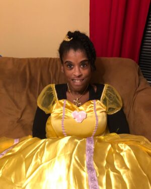 Antonique Smith Instagram - Happy birthday to my little sister Antonia!!! 🥳 My baby is 33 today!!! 😍 Y'all know Antonia is my favorite person on the planet...my heart, the sunshine of my life. My why...my whole world. 🥰❤️ Please help me wish her happy birthday!! ✨ #LeoSeason
