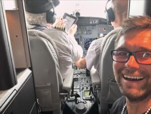 Antony Starr Instagram - What an inspiring, beautiful, touching weekend in Sioux falls this weekend gone. 

Thank you @voicesagainstcancer for hosting and thank you to the REAL heroes, the families and beautiful children we met that are digging deep and battling like absolute rock stars. I’m blown away by you all. Truly. You showed us how to be. :)

Met some lovely new folks in the green room and some absolutely fantastic people across the weekend all around. 

What a great experience. Thank you. 🙏🏼