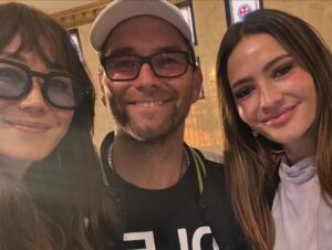 Antony Starr Instagram - What an inspiring, beautiful, touching weekend in Sioux falls this weekend gone. 

Thank you @voicesagainstcancer for hosting and thank you to the REAL heroes, the families and beautiful children we met that are digging deep and battling like absolute rock stars. I’m blown away by you all. Truly. You showed us how to be. :)

Met some lovely new folks in the green room and some absolutely fantastic people across the weekend all around. 

What a great experience. Thank you. 🙏🏼