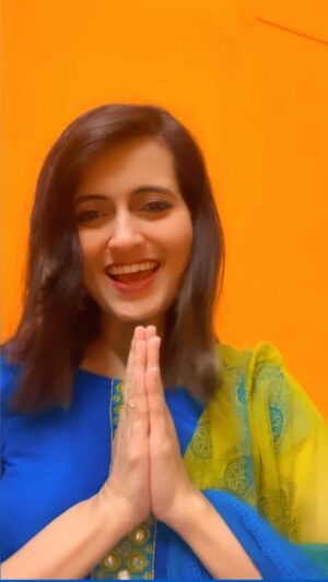 Anubha Sourya Sarangi Instagram - Happy Durga Puja everyone. May Maa bless us all with the strength to walk on the right path and stay honest. #lightandlife 

#durgapuja #dussehra #shubharambh #festival #trendingreels #reelitfeelit #reelkarofeelkaro #reelsinstagram #transitionreels #ethnicwear #ootd #indian #folksong #hindi #odiaatheart #indianreels #bollywoodsongs #kaipoche