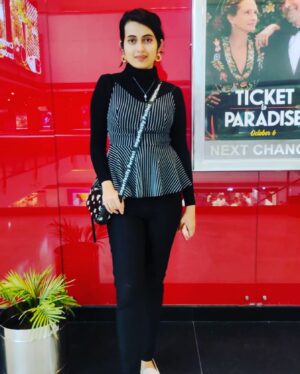 Anubha Sourya Sarangi Instagram - Movie day! ❤️

#ootd #redandblack #blackfashion #winteroutfit #chic #stripes #blackjeans #blackoutfit #fashionblogger #fashiongram #instagood #lookbook