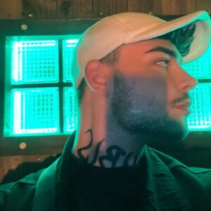 Anubis Finch Instagram - the “waiting outside the club toilets” lighting might not be a vibe but I felt cute so here’s some different angles of my face if anyone’s interested 🥸🫢 happy Brighton pride babiessssss 🔥