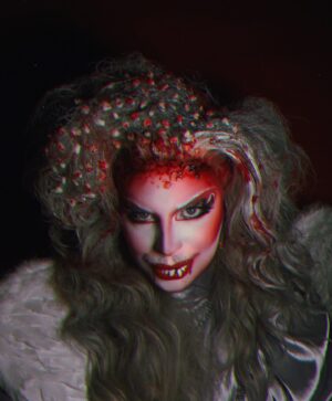 Anubis Finch Instagram - show me ur teeth 🦷 #toothfairy 🩸