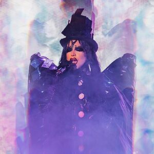 Anubis Finch Instagram - London has my heart!!🫀debut performance of my single WONDERLAND🎙️🖤 photos by @frankier63 🎨