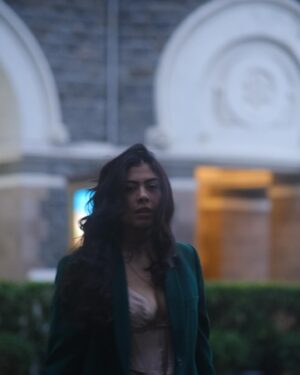 Anurita Jha Instagram - Be silent .. close your eyes and dance to your own rhythm 🎵 
For then the noises will not distract you 🌬️ 

📷 @isumitbaruah 
Muah @jiyajadhav60 
.

.
.
.
.
.
.
.
.
.
.
.
.
.
.
..
.
.
.
.
.
.
.
.
.
.
.
.
.
.
.
.

#insta #instapost #shoot #stills #anurittakjha