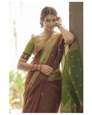 Anusha Hegde Instagram - ⭐️⭐️⭐️⭐️⭐️⭐️
Pc: @camerasenthil 
MUA: @jeevithamakeupartistry 
Saree: @kaarigai.sarees 
Organised by: @rrajeshananda