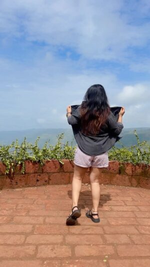 Anushka Srivastava Instagram - Mahabaleshwar me vidoe to banta h 😃❤️ 

#reels #trending #trip #mahabaleshwar #reelsinstagram