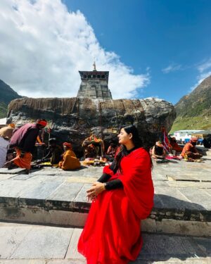 Anushka Srivastava Instagram - “Blessed by the sacred vibes of Kedarnath ✨ 

#SpiritualJourney #DivineBlessings” #HeavenOnEarth  #InAweOfNature #DivineSplendor” #PeacefulVibes #InnerHarmony” #NatureIsMyTemple #BlessedBeyondWords #DivineGrace”#PilgrimageGoals #KedarnathYatra”