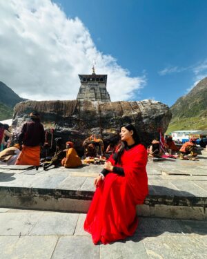 Anushka Srivastava Instagram - “Blessed by the sacred vibes of Kedarnath ✨ 

#SpiritualJourney #DivineBlessings” #HeavenOnEarth  #InAweOfNature #DivineSplendor” #PeacefulVibes #InnerHarmony” #NatureIsMyTemple #BlessedBeyondWords #DivineGrace”#PilgrimageGoals #KedarnathYatra”